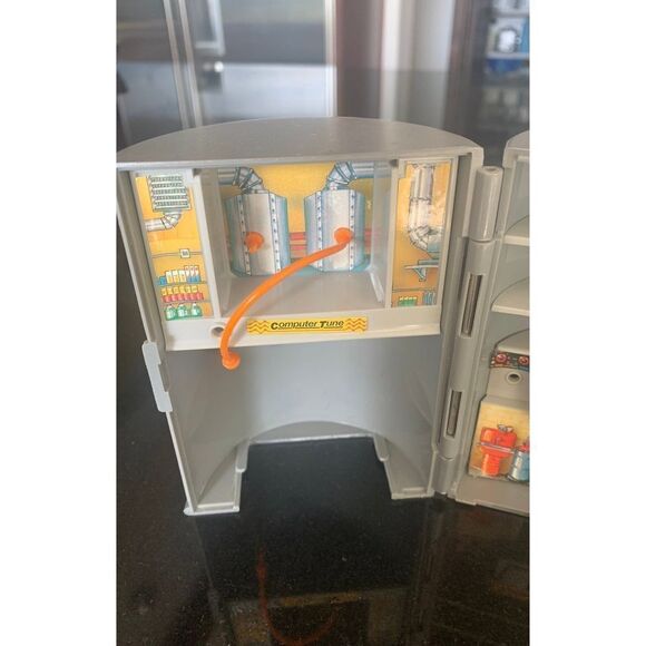 Vintage Micro Machines Oil Can - Picture 5 of 7